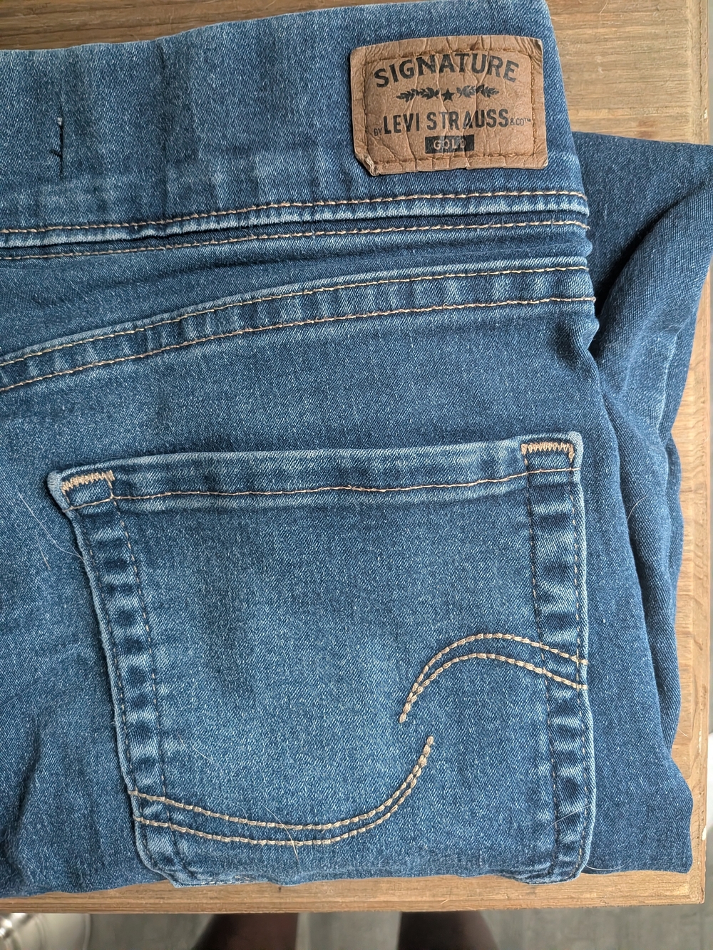 Levi's Signature Women's Blue Denim Jeans